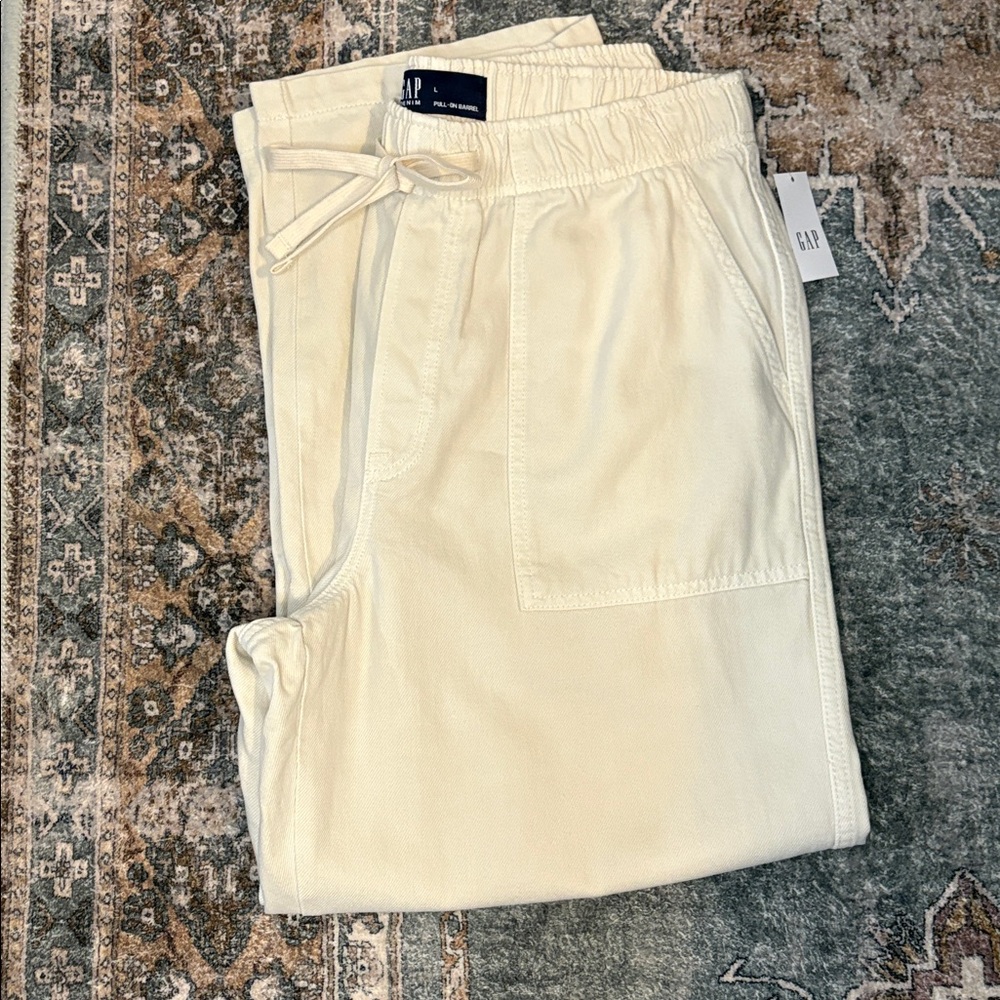 GAP Women’s Beige Pull-On Barrel Jean Jogger Pants
